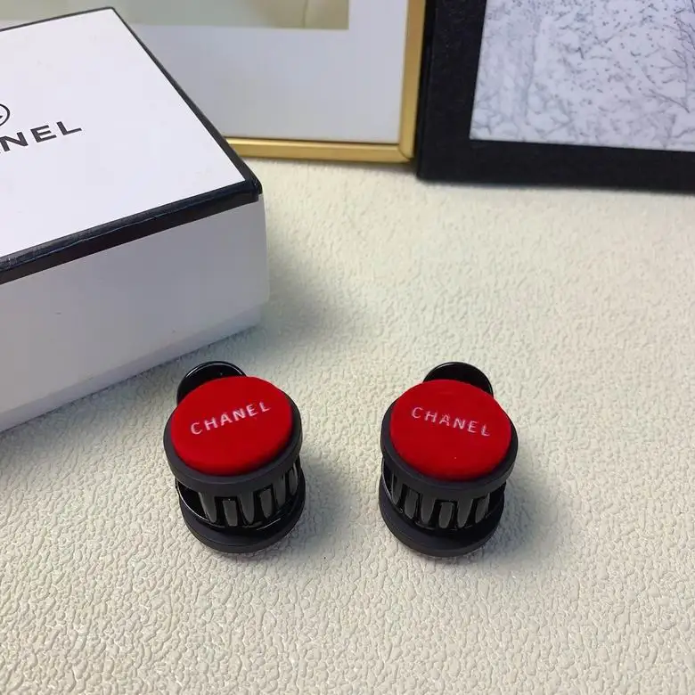 Chanel Hair Grab Clip  (6)